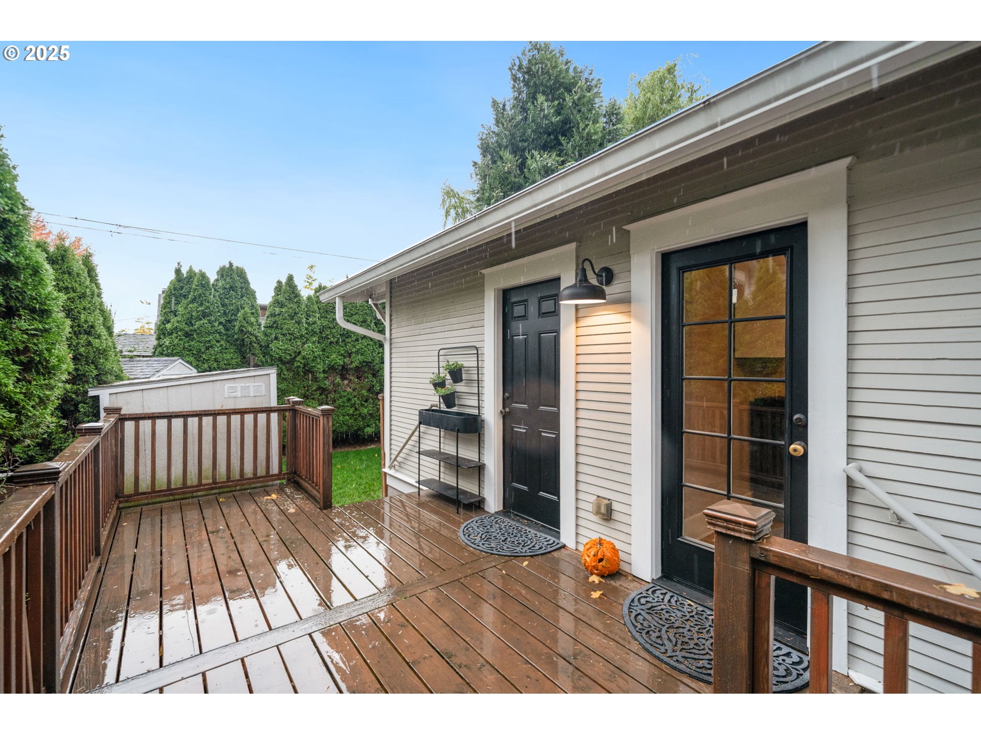 127 West 24th Street Vancouver, WA 98660 - Photo 27 of 38 Deck