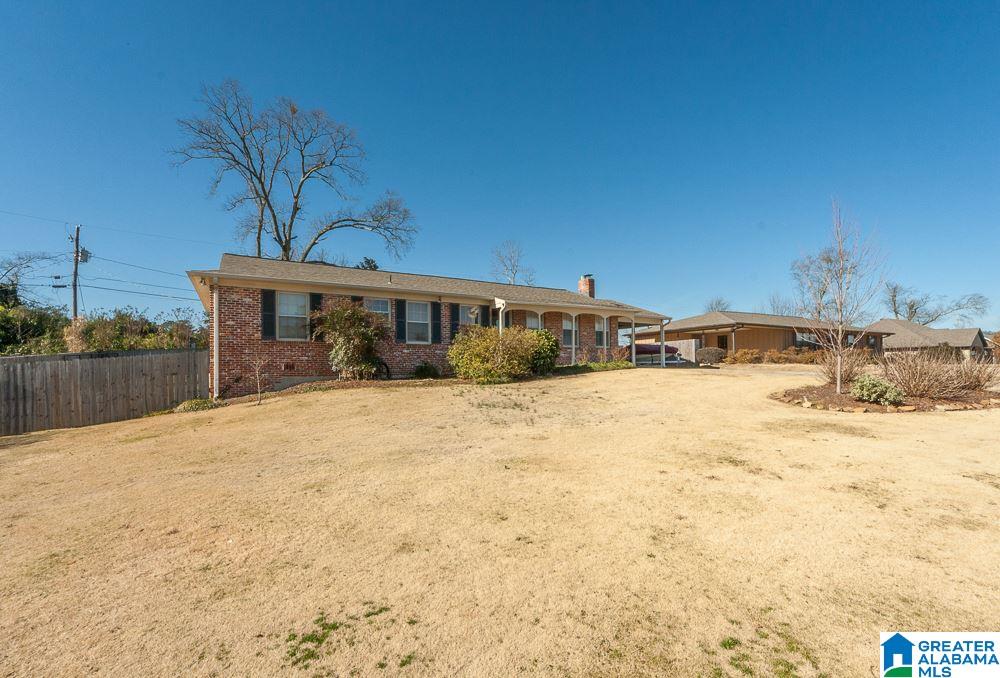 3041 Dolly Ridge Drive Birmingham, AL 35243 - Photo 2 of 34