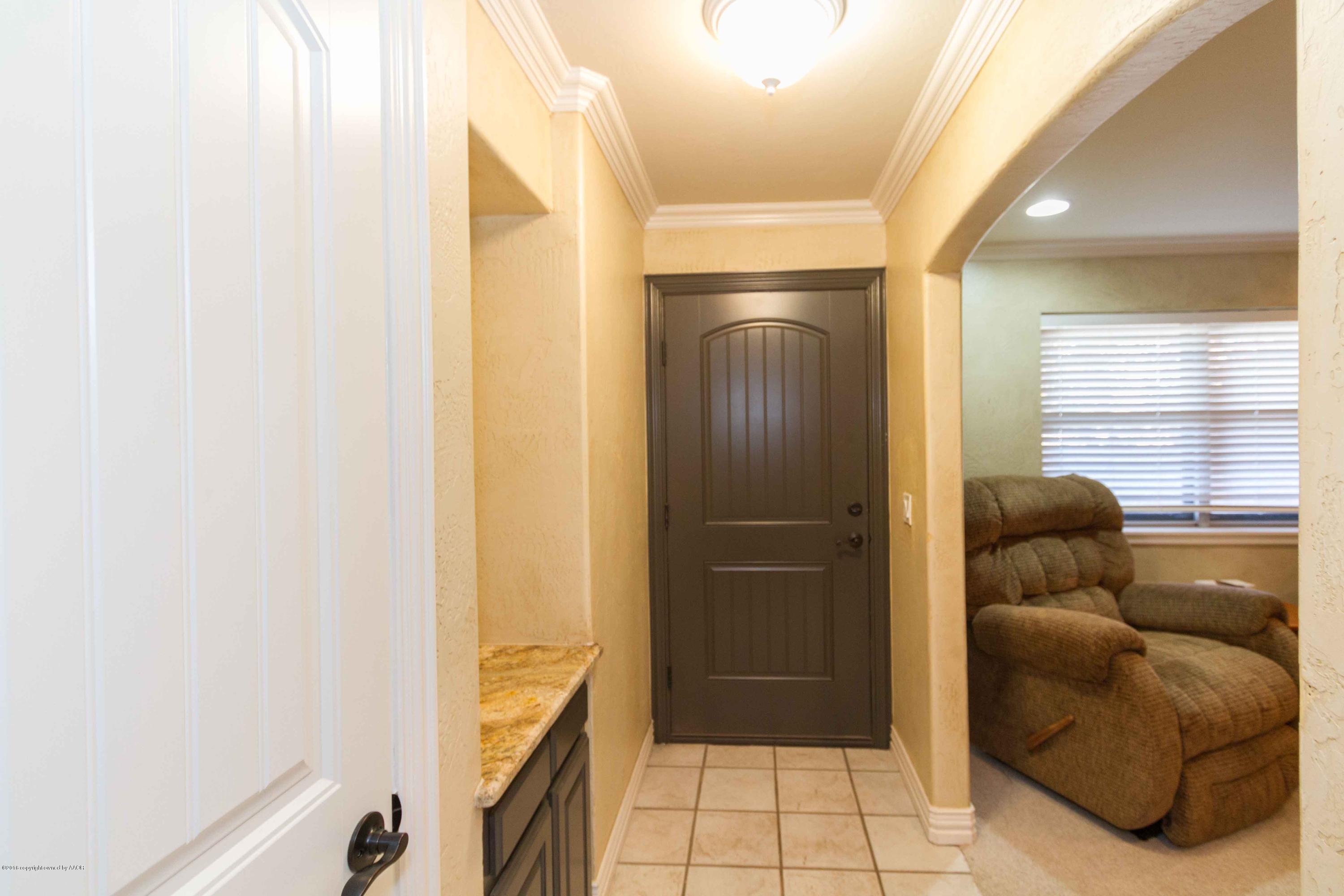 3906 Kingston Road Amarillo, TX 79109 - Photo 3 of 28 ENTRY