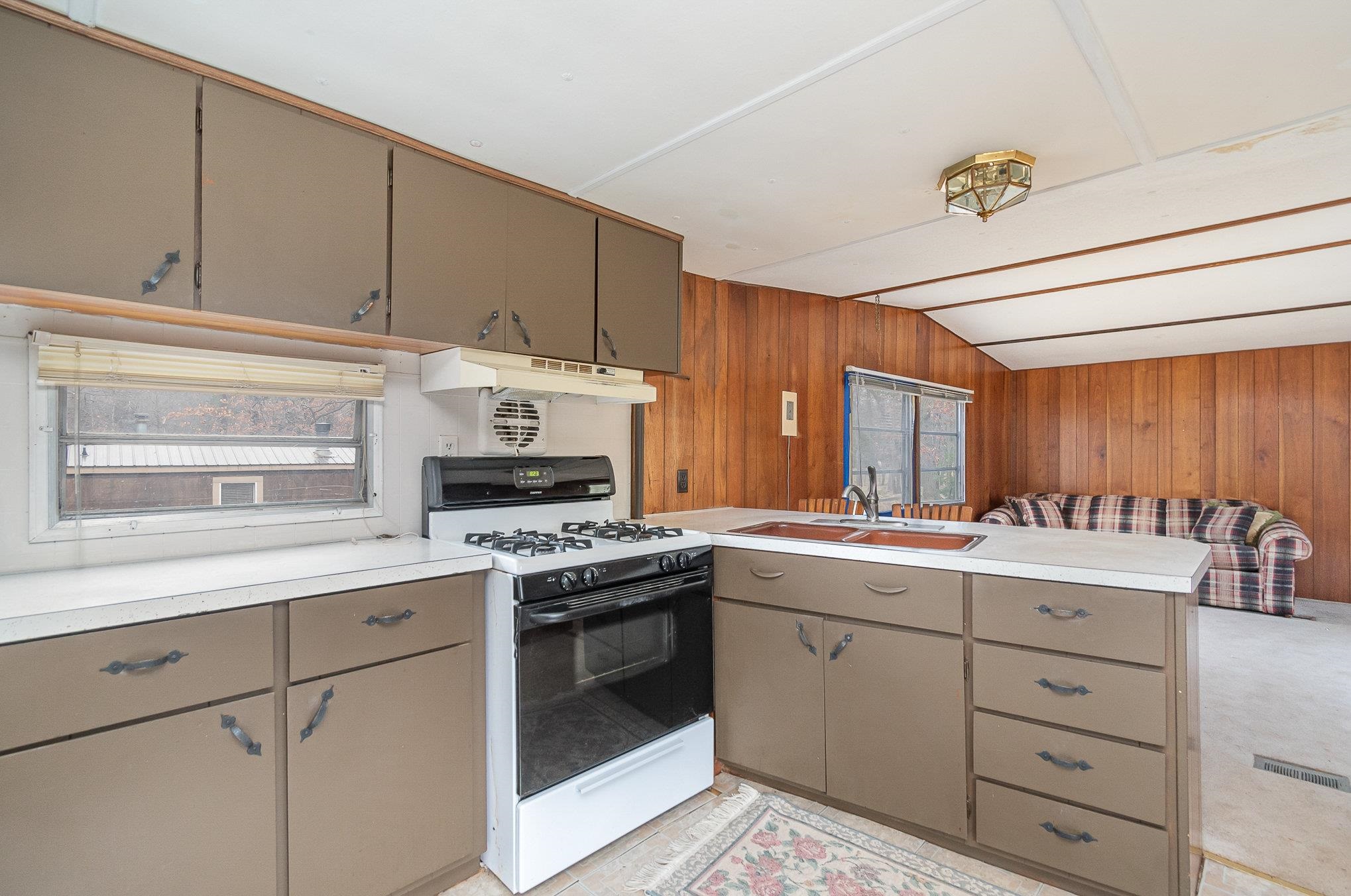 2234 Weaver Road Port Austin, MI 48467 - Photo 11 of 27 Gallery Image 11