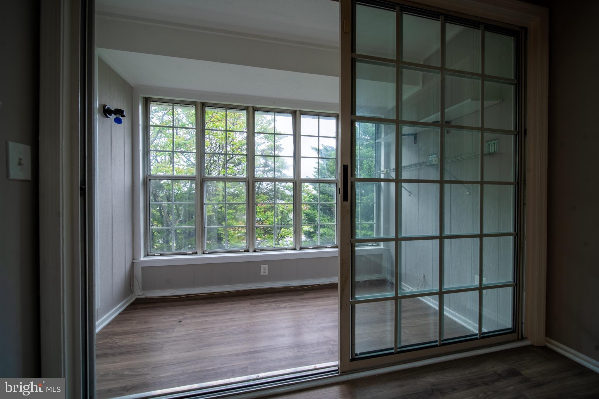 120 Fort Evans Road Southeast, Unit E Leesburg, VA 20175 - Photo 12 of 29 a view of a room that has a window in it