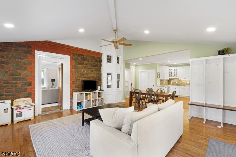 211 Mountainside Road Mendham, NJ 07945 - Photo 18 of 35
