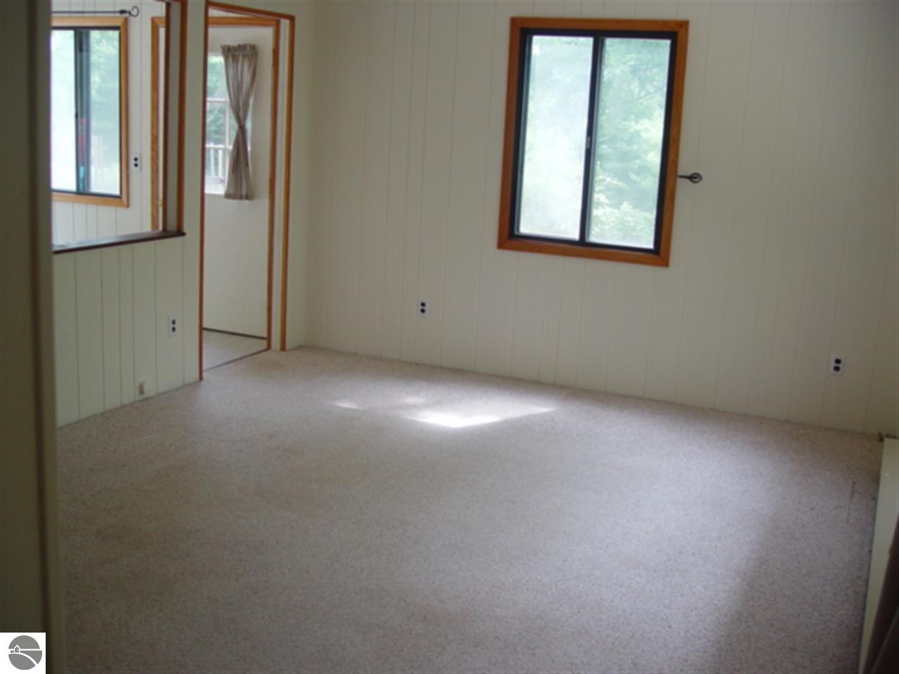 4470 Cedar Lake Road Traverse City, MI 49685 - Photo 26 of 41 1774969-25.JPG