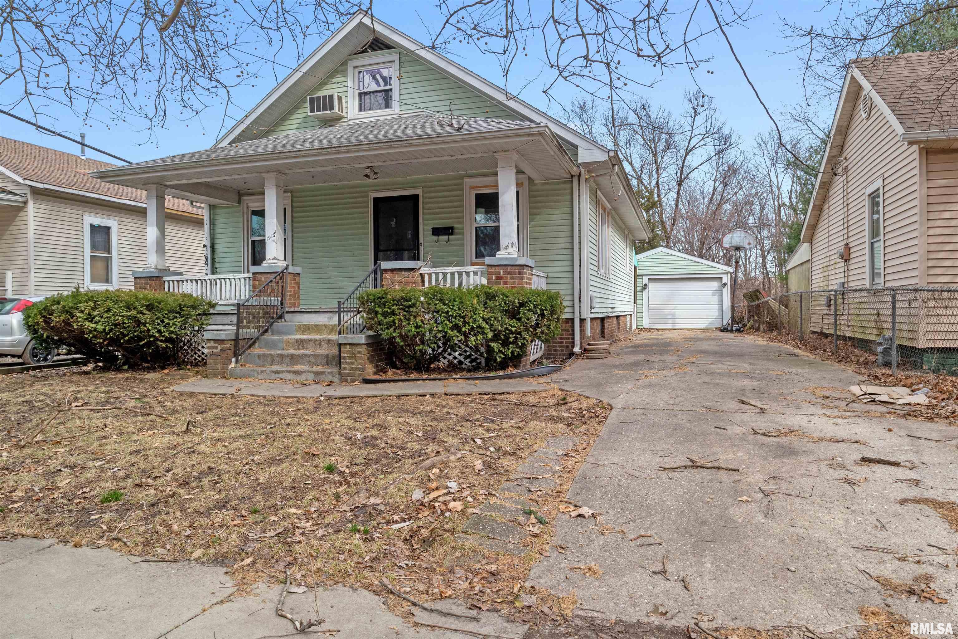 1912 North 11th Street Springfield, IL 62702 - Photo 1 of 12