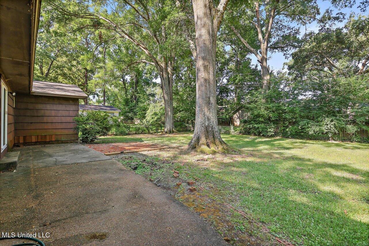 111 Chiswick Circle Jackson, MS 39211 - Photo 27 of 30 27-111 Chiswick Cir