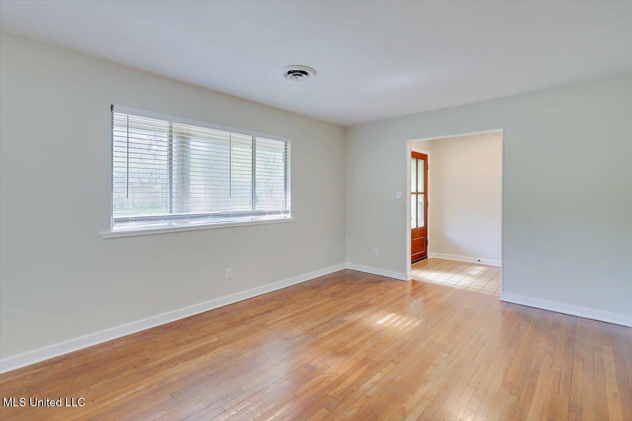 111 Chiswick Circle Jackson, MS 39211 - Photo 8 of 30 08-111 Chiswick Cir