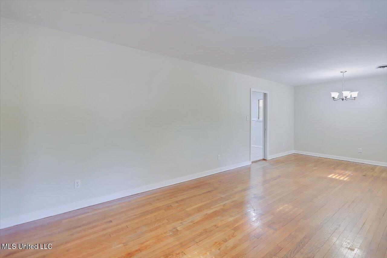 111 Chiswick Circle Jackson, MS 39211 - Photo 9 of 30 09-111 Chiswick Cir