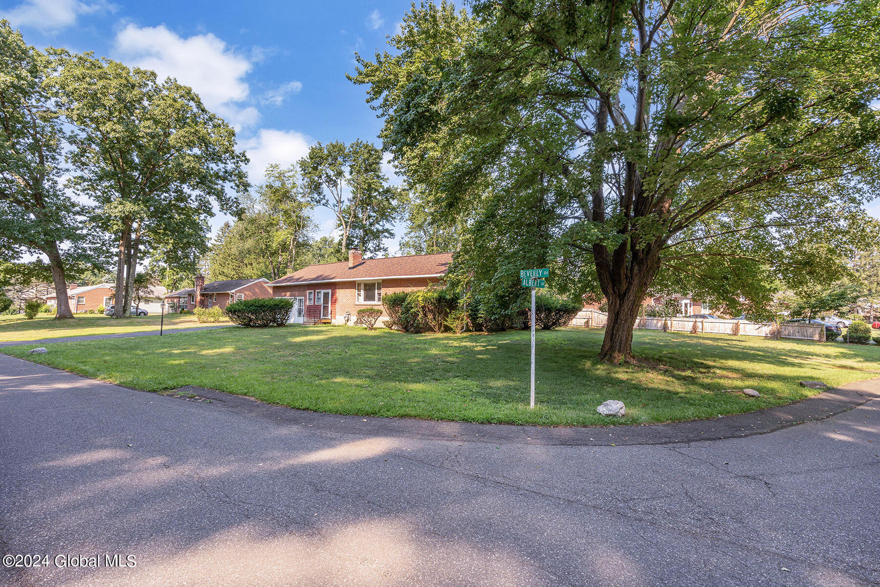 11 Beverly Drive Bethlehem, NY 12203 - Photo 3 of 34 003-11-Beverly-Dr