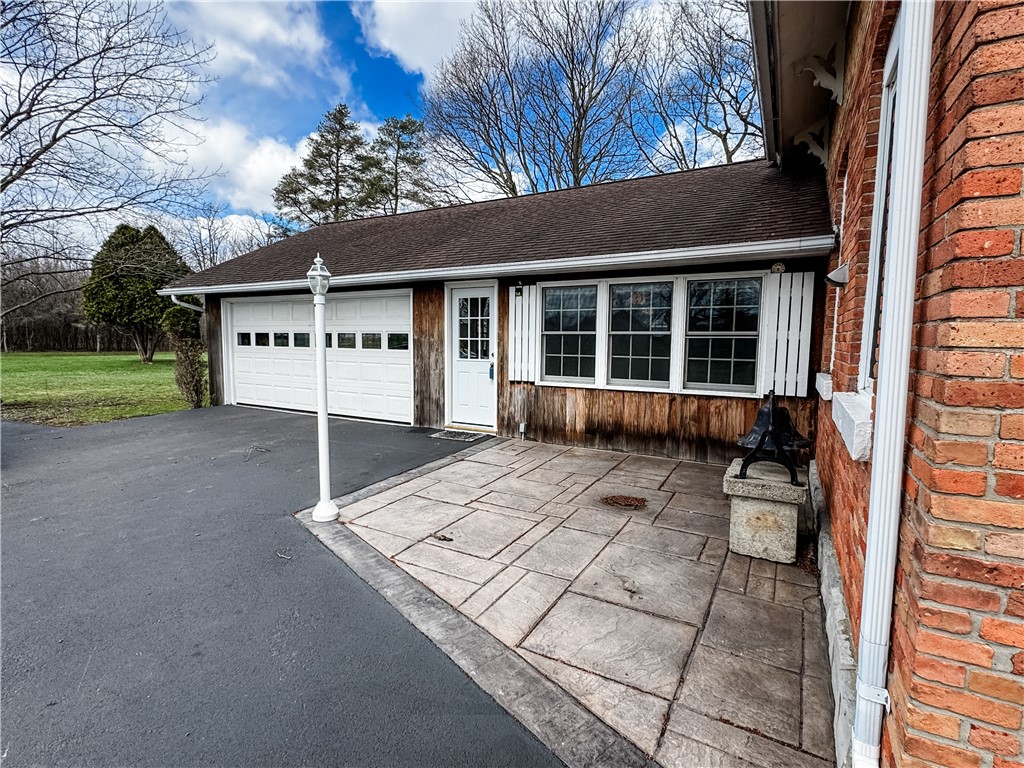 7251 School Street Throop, NY 13021 - Photo 3 of 49