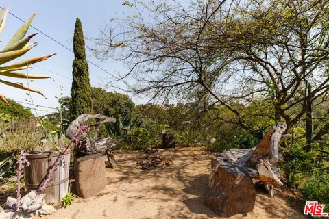 $1,999,995 | 8715 Skyline Drive, Los Angeles, CA 90046