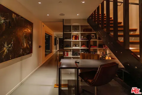 $1,999,995 | 8715 Skyline Drive, Los Angeles, CA 90046