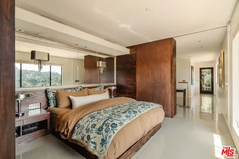 $1,999,995 | 8715 Skyline Drive, Los Angeles, CA 90046