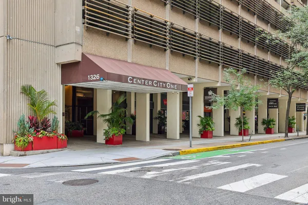 $285,000 | 1326-42 Spruce Street, Unit 2806, Philadelphia, PA 19107