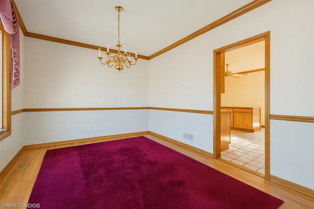 $479,000 | 10531 Camelot Street, Westchester, IL 60154