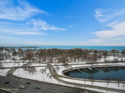 $600,000 | 3530 North Lake Shore Drive, Unit 11B, Chicago, IL 60657