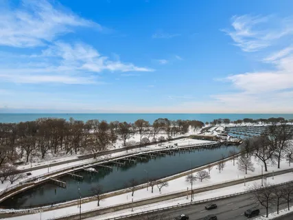 $600,000 | 3530 North Lake Shore Drive, Unit 11B, Chicago, IL 60657