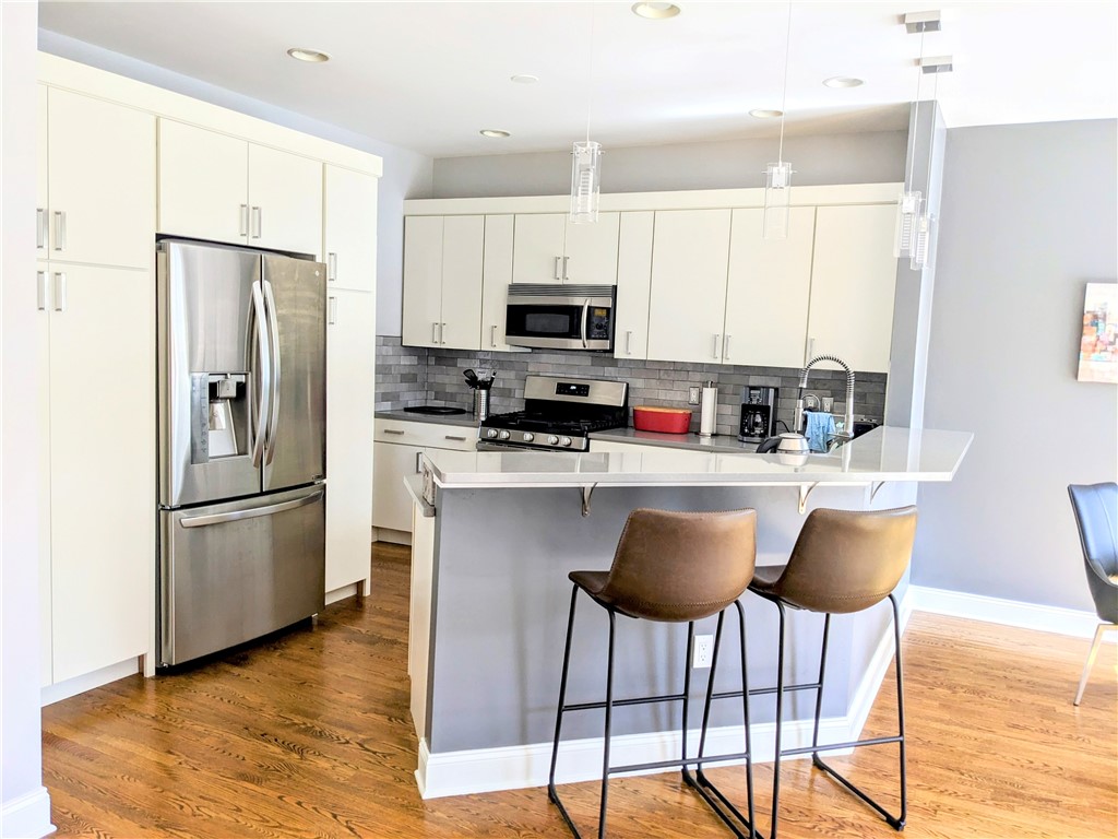 4 Seal Island Road, Unit 4 Bristol, RI 02809 - Photo 17 of 47 Gallery Image 17