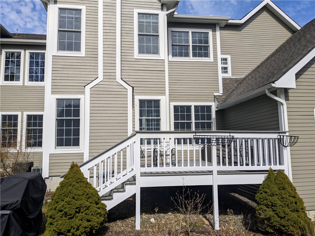 4 Seal Island Road, Unit 4 Bristol, RI 02809 - Photo 3 of 47 Gallery Image 3