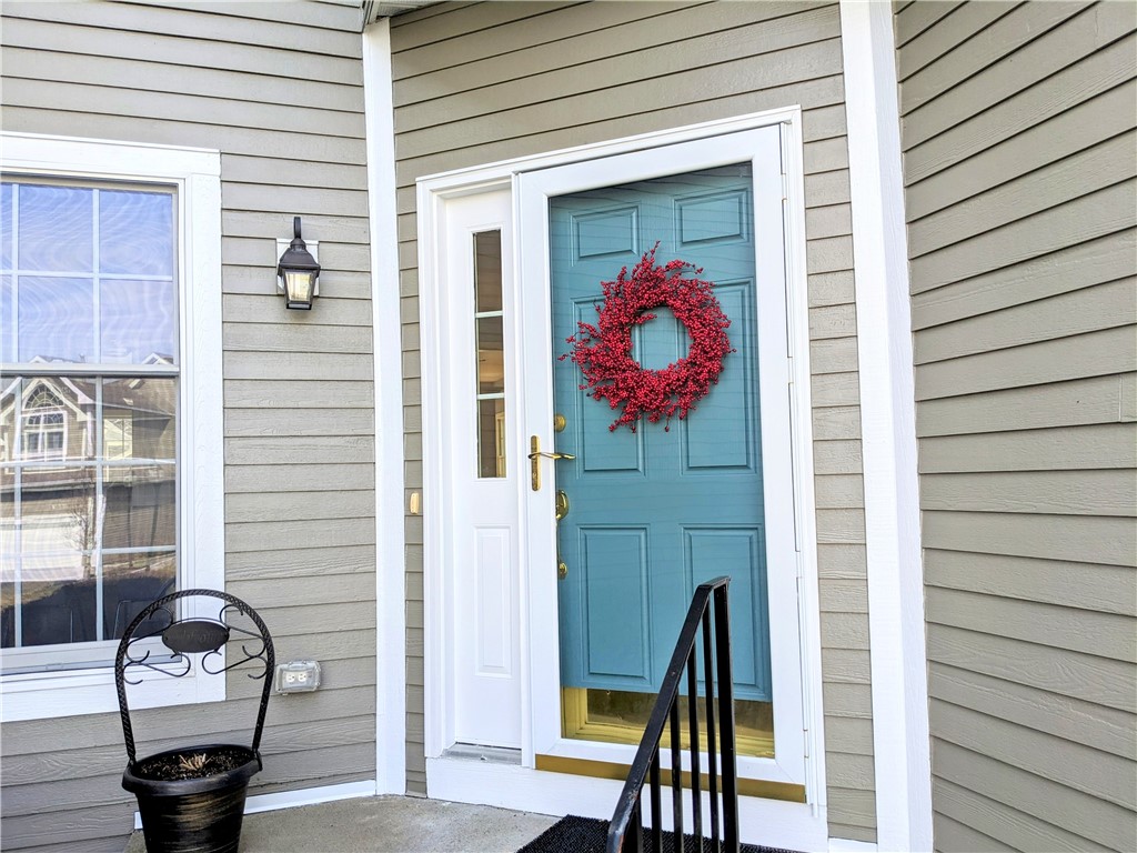 4 Seal Island Road, Unit 4 Bristol, RI 02809 - Photo 5 of 47 Gallery Image 5