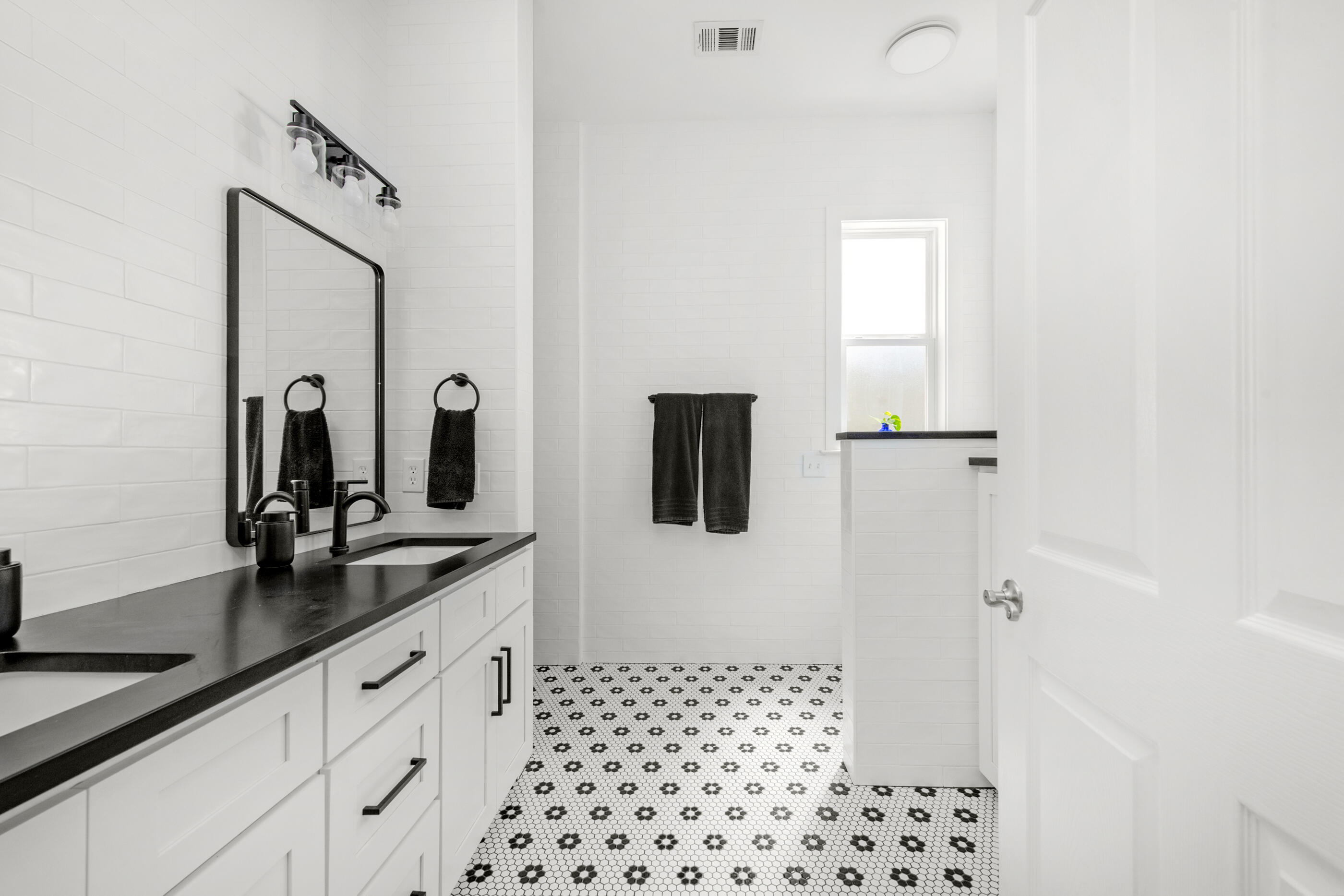 1422 Lagrange Road Freeport, FL 32439 - Photo 41 of 97 updated master bath