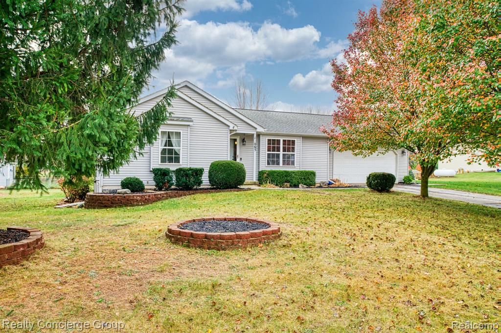 10065 Redhawk Drive Perry, MI 48872 - Photo 2 of 28
