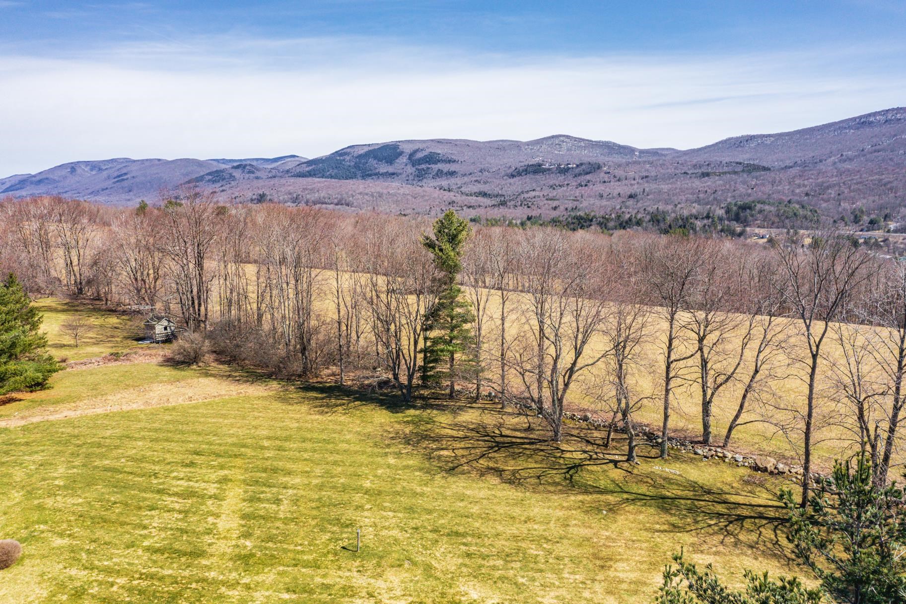 262 Hanley Farm Road Manchester, VT 05255 - Photo 5 of 40 Gallery Image 5