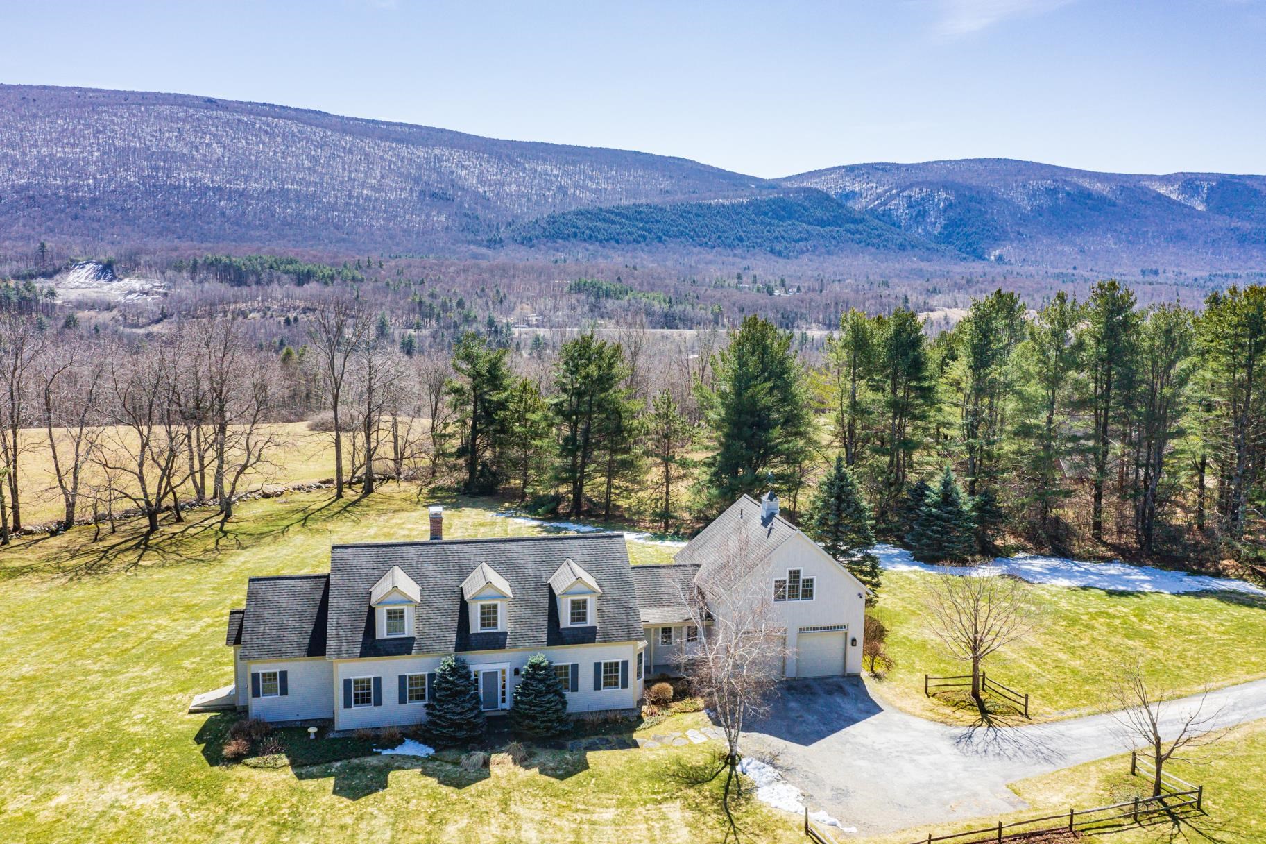262 Hanley Farm Road Manchester, VT 05255 - Photo 7 of 40 Gallery Image 7