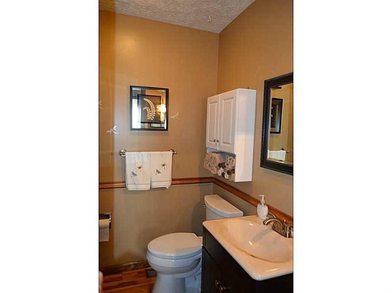 6078 Knollwood Road Springfield, OH 45502 - Photo 14 of 23