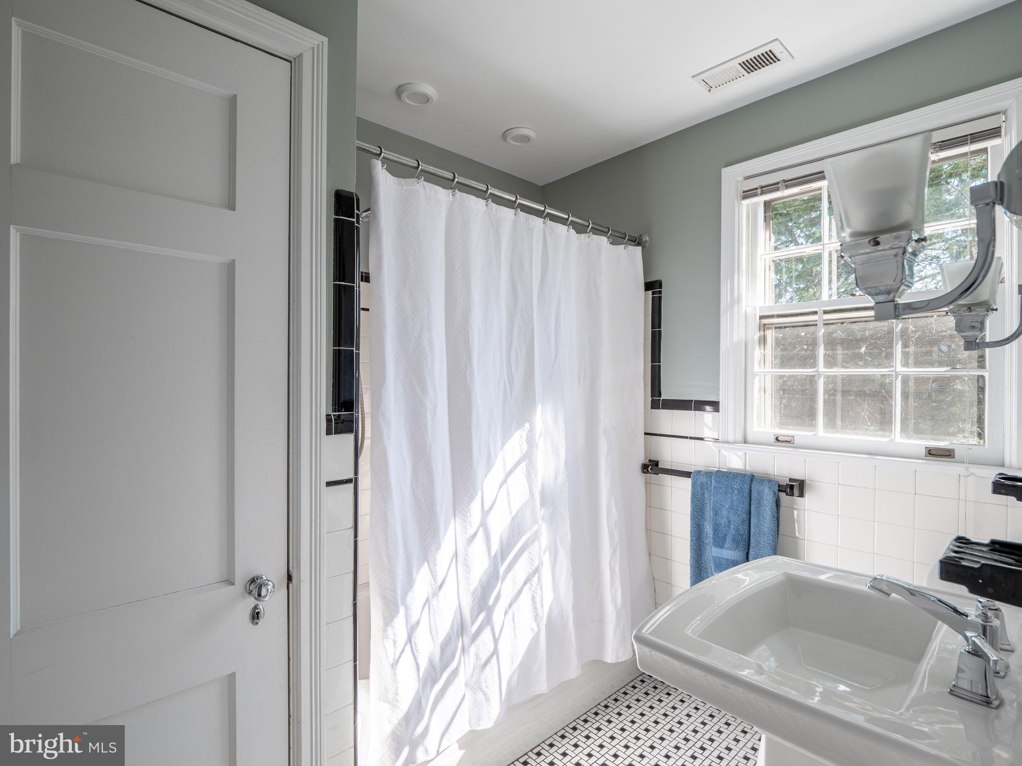 1014 South Mansion Drive Silver Spring, MD 20910 - Photo 37 of 54