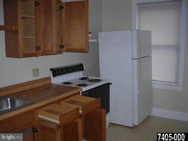425 Red Mill Road Etters, PA 17319 - Photo 6 of 8 Gallery Image 6