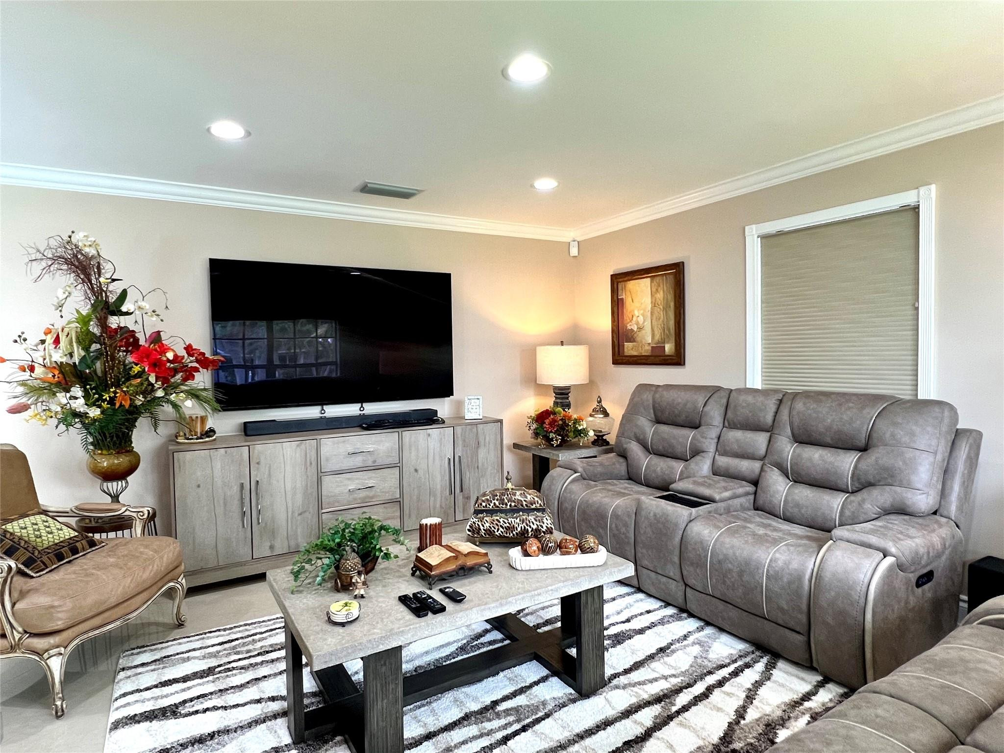 23246 Southwest 61st Avenue Boca Raton, FL 33428 - Photo 12 of 69 Photo 12