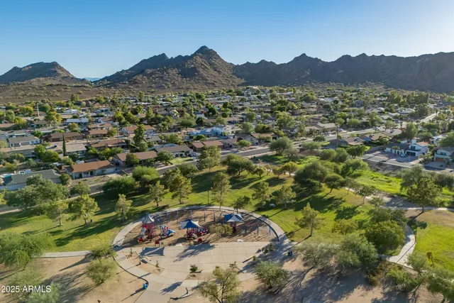 $929,999 | 2217 East North Lane, Phoenix, AZ 85028