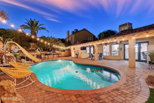 a view of a outdoor space