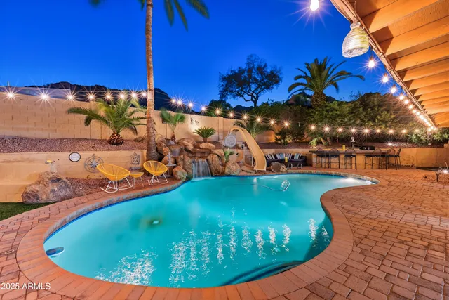 $929,999 | 2217 East North Lane, Phoenix, AZ 85028