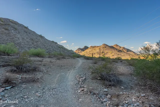 $929,999 | 2217 East North Lane, Phoenix, AZ 85028