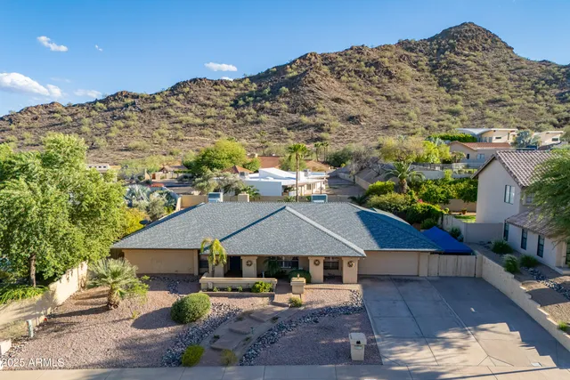 $929,999 | 2217 East North Lane, Phoenix, AZ 85028