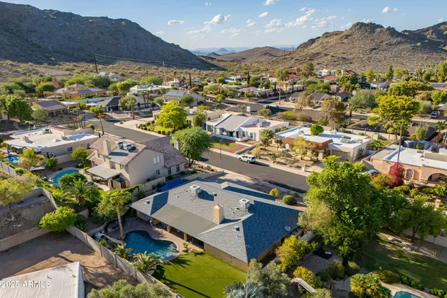 $929,999 | 2217 East North Lane, Phoenix, AZ 85028