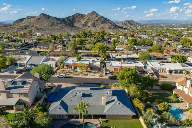 $929,999 | 2217 East North Lane, Phoenix, AZ 85028