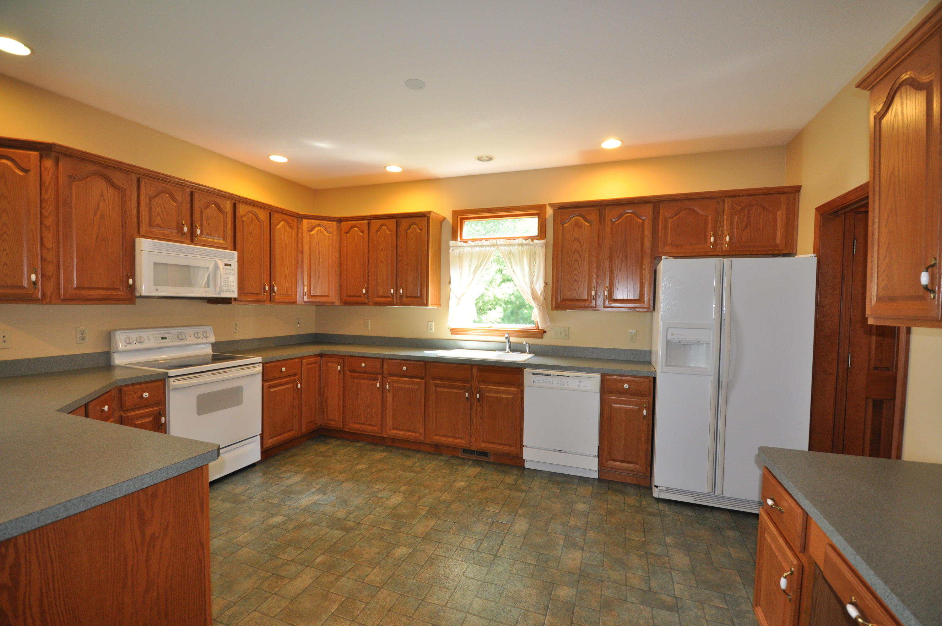 319 Kelly Ridge Road Townsend, TN 37882 - Photo 13 of 33 Kitchen