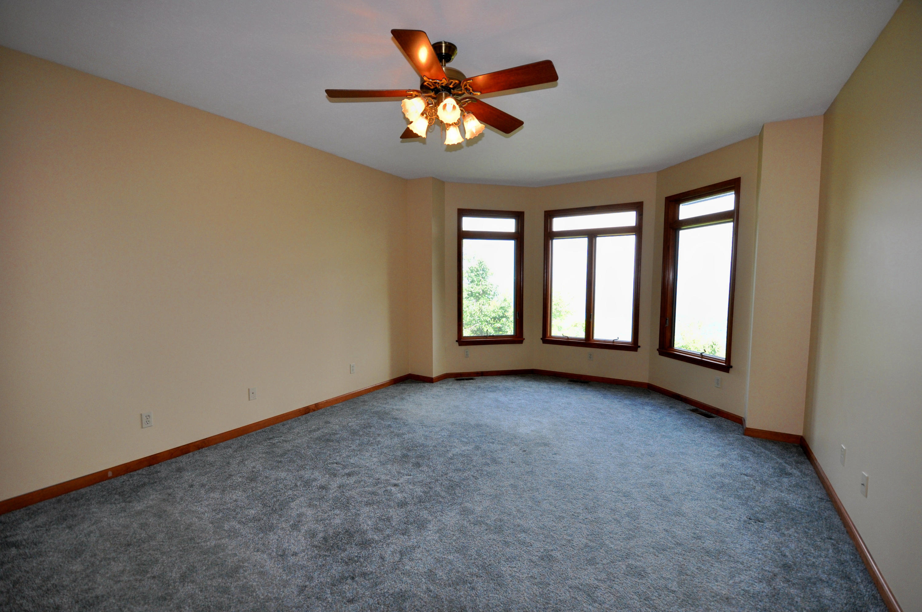 319 Kelly Ridge Road Townsend, TN 37882 - Photo 19 of 33 Master bedroom