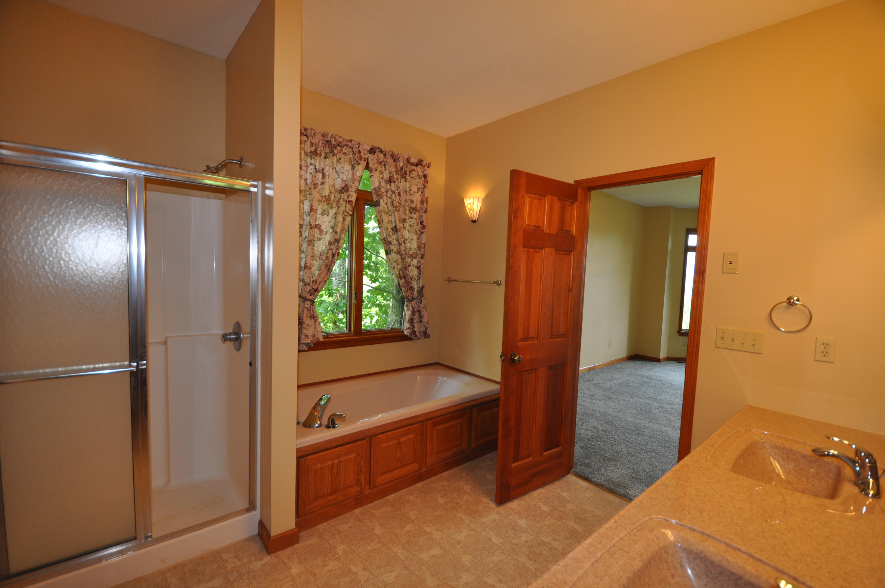319 Kelly Ridge Road Townsend, TN 37882 - Photo 21 of 33 Master bathroom