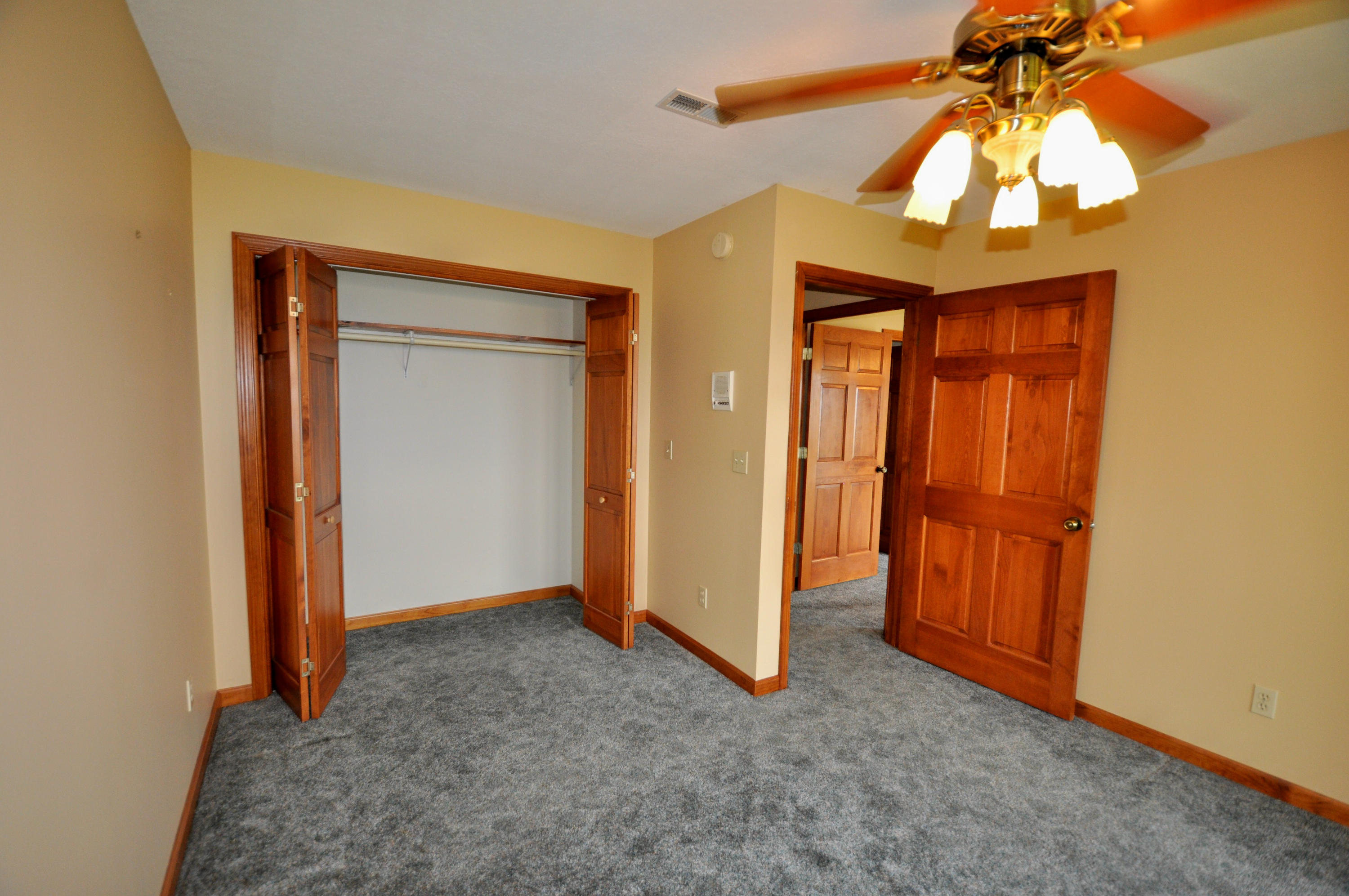 319 Kelly Ridge Road Townsend, TN 37882 - Photo 25 of 33 Upstairs bedroom 1