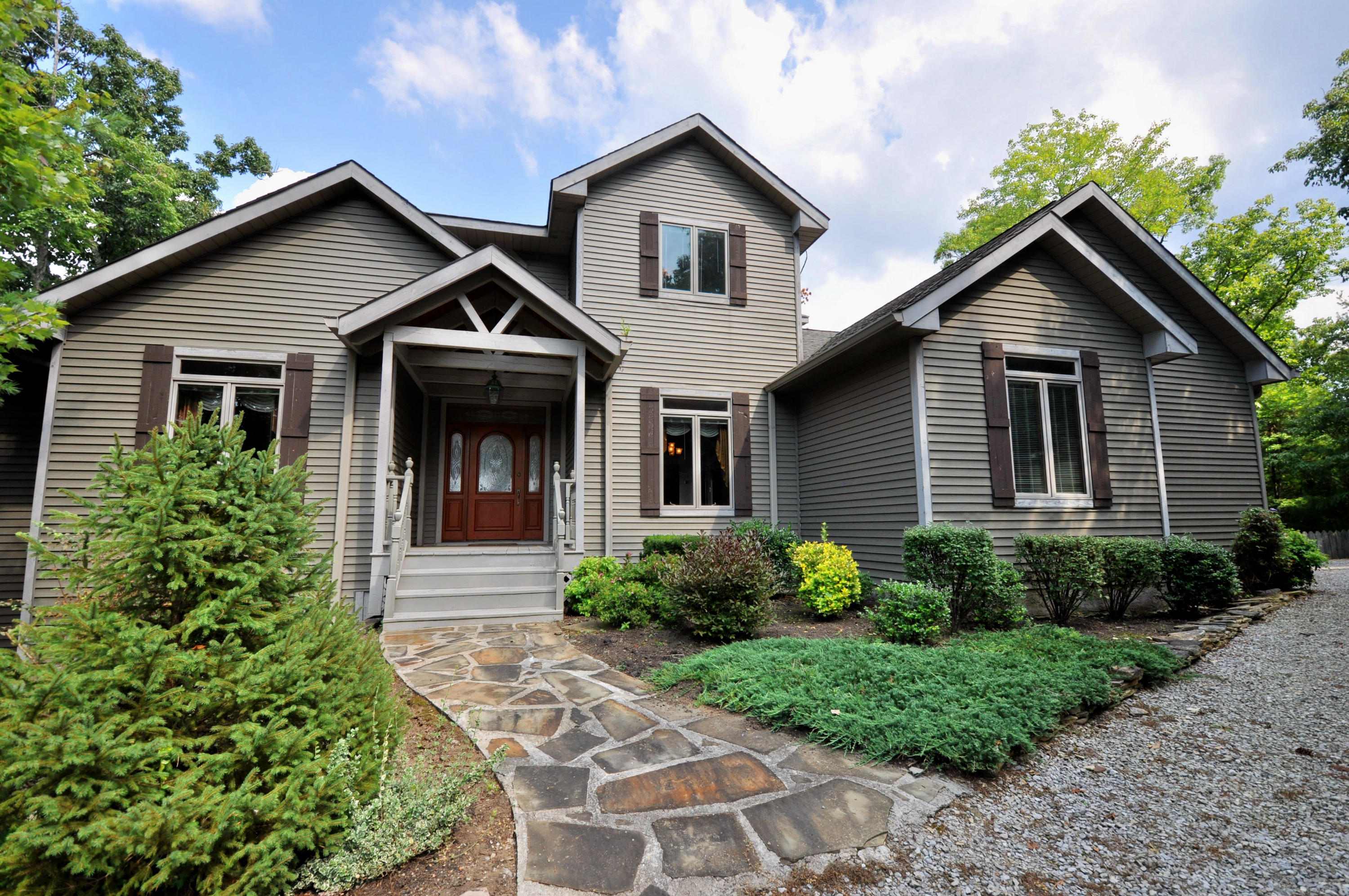 319 Kelly Ridge Road Townsend, TN 37882 - Photo 33 of 33 Front view of home approaching