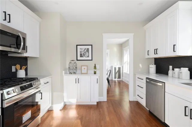 $450,000 | 96 Mason Avenue, Cranston, RI 02910