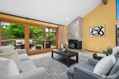 $1,988,000 | 4730 154th Place Southeast, Bellevue, WA 98006