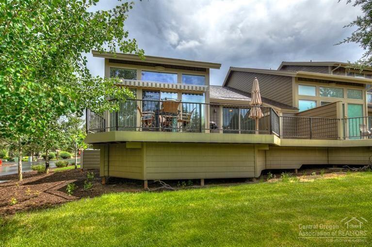 1286 Highland View Loop Redmond, OR 97756 - Photo 29 of 36 Deck