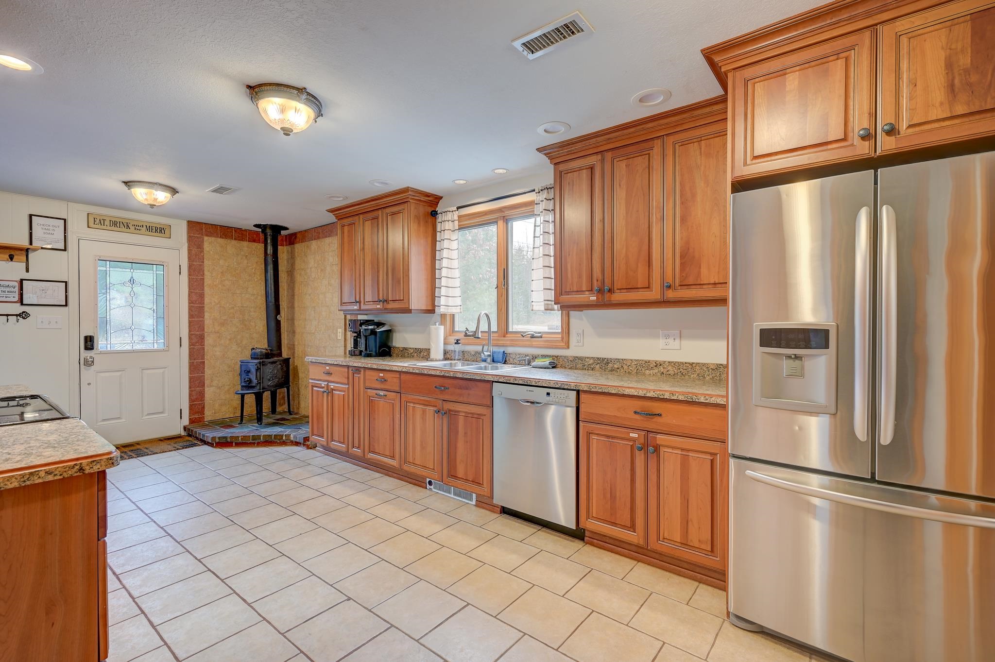 204 Limac Circle Conway, NH 03813 - Photo 9 of 41