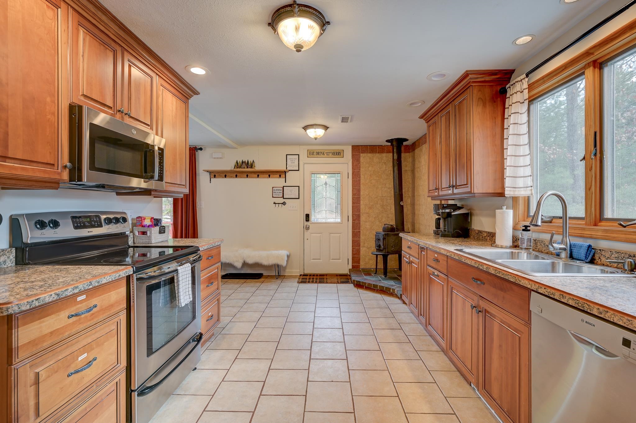 204 Limac Circle Conway, NH 03813 - Photo 10 of 41