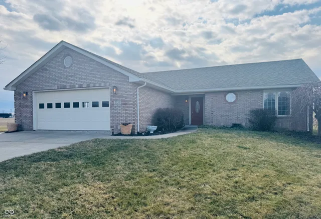 $265,000 | 2733 Talon Court, Seymour, IN 47274