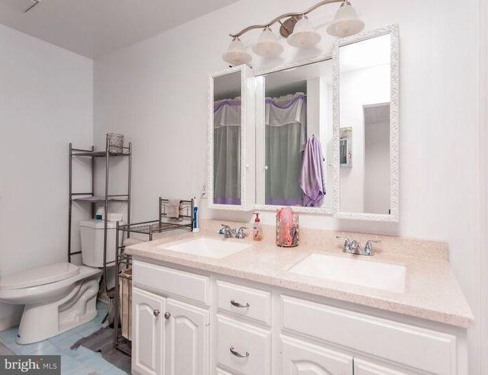 528 Beards Hill Road Aberdeen, MD 21001 - Photo 17 of 27 Master bath has double sink and jacuzzi tub
